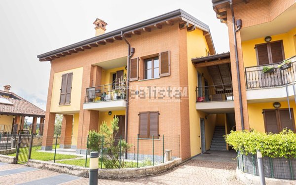 appartamento in vendita a Rogeno