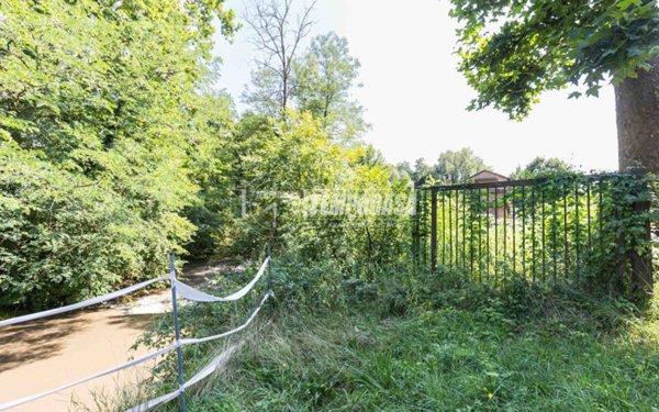 casa indipendente in vendita a Rogeno in zona Casletto