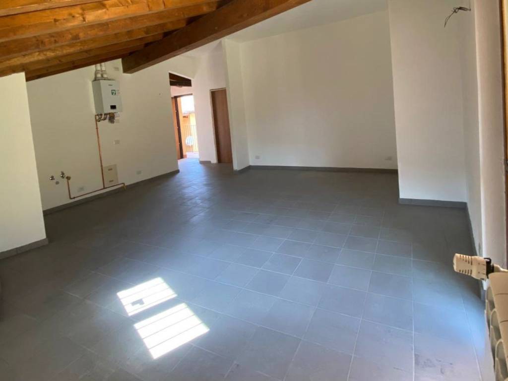 appartamento in vendita a Rogeno