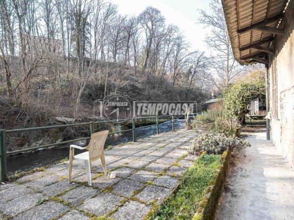 appartamento in vendita a Rogeno