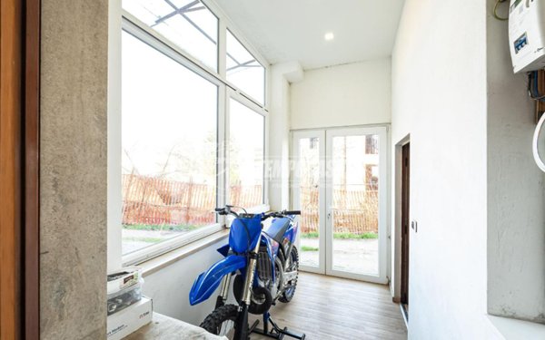 appartamento in vendita a Rogeno