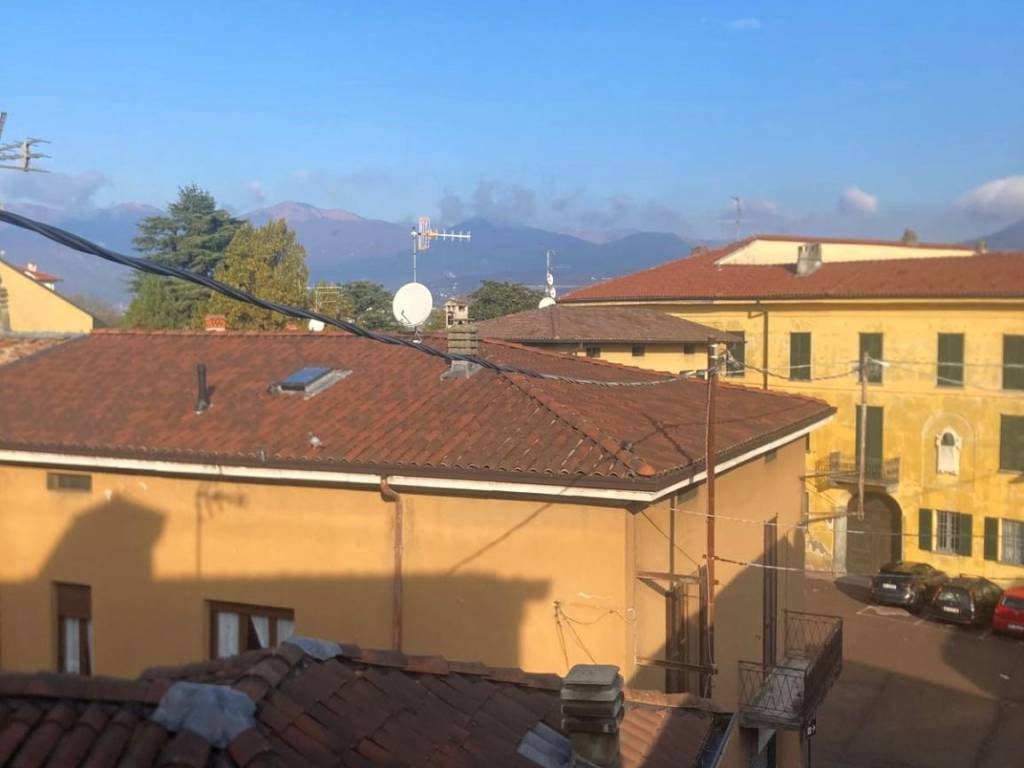 appartamento in vendita a Rogeno