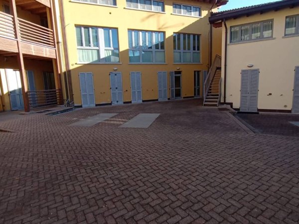 appartamento in vendita a Rogeno