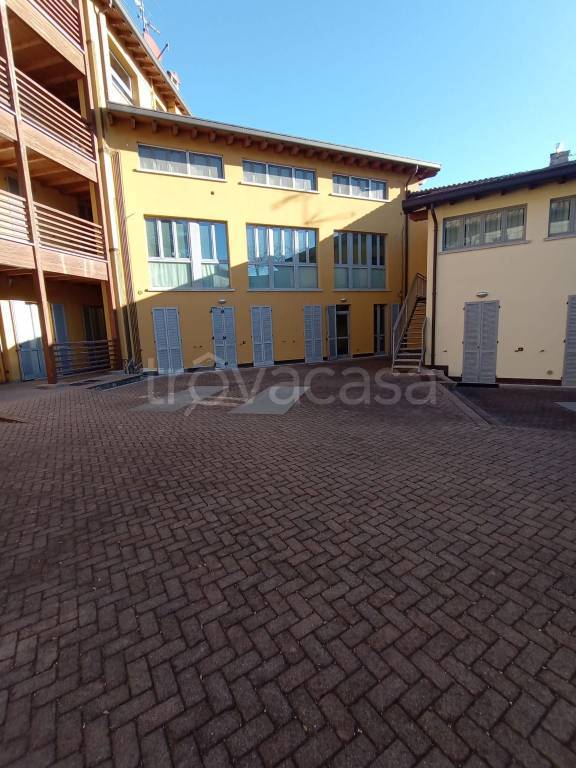 appartamento in vendita a Rogeno