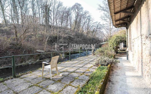 appartamento in vendita a Rogeno