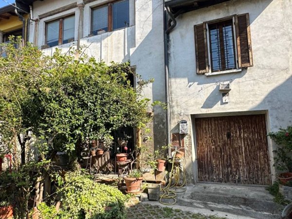 appartamento in vendita a Rogeno