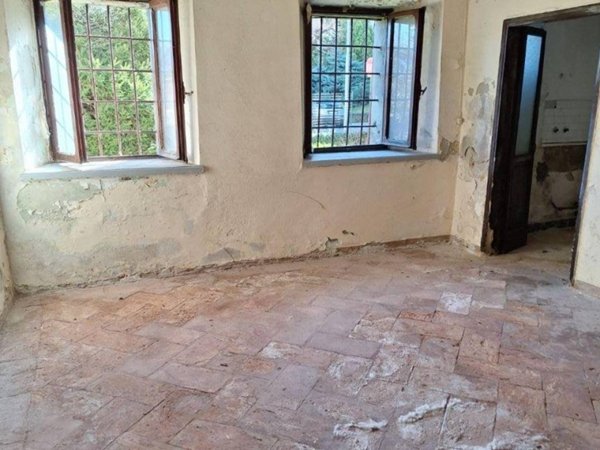 casa indipendente in vendita a Rogeno in zona Casletto