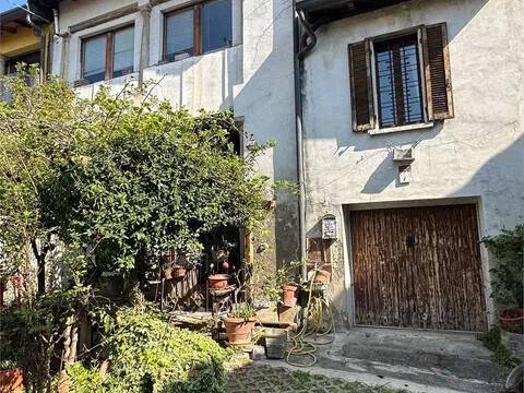 appartamento in vendita a Rogeno