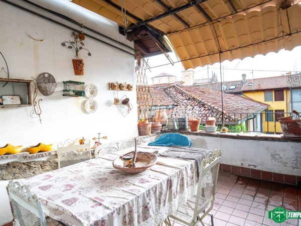 appartamento in vendita a Rogeno in zona Casletto