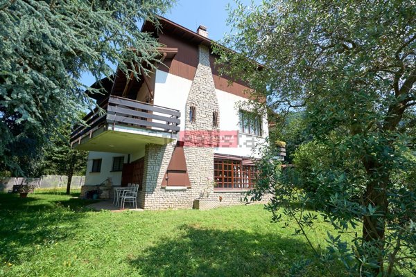 casa indipendente in vendita a Santa Maria Hoè
