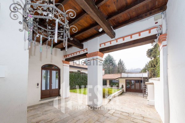 casa indipendente in vendita a Santa Maria Hoè in zona Alduno