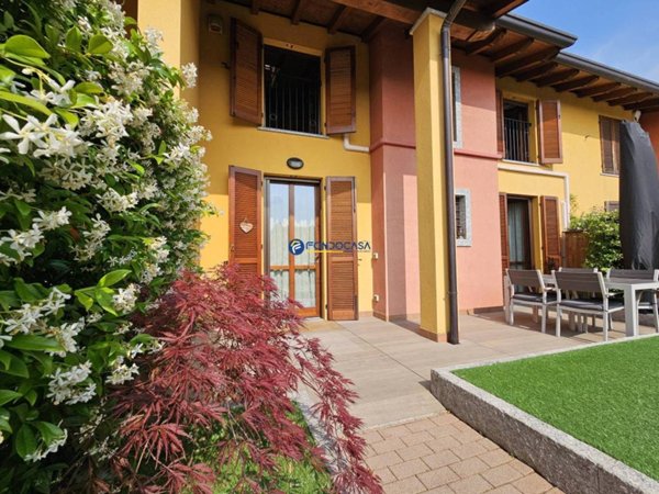 casa indipendente in vendita a Sirone