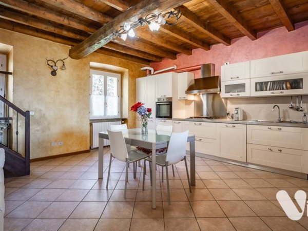 appartamento in vendita a Sirone in zona San Benedetto