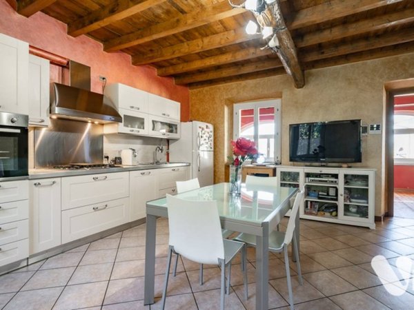 appartamento in vendita a Sirone in zona San Benedetto
