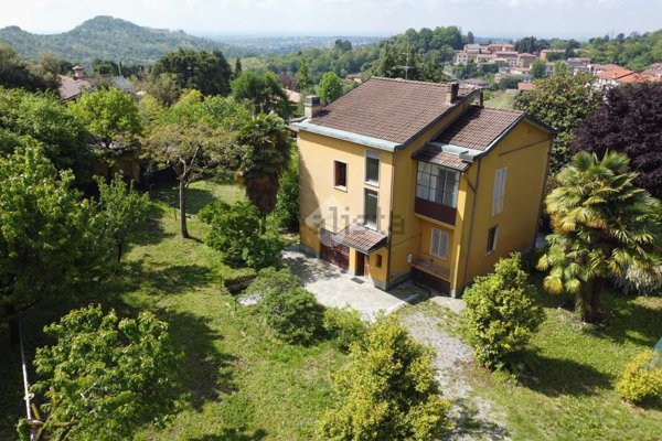 casa indipendente in vendita a Sirtori
