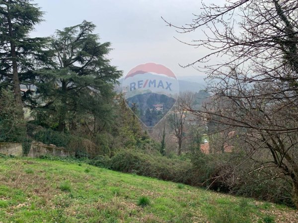 terreno edificabile in vendita a Sirtori