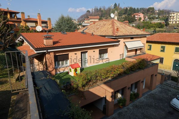 casa indipendente in vendita a Sirtori