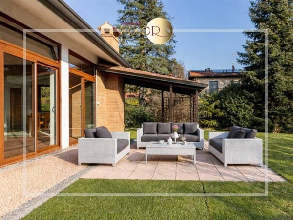 casa indipendente in vendita a Sirtori