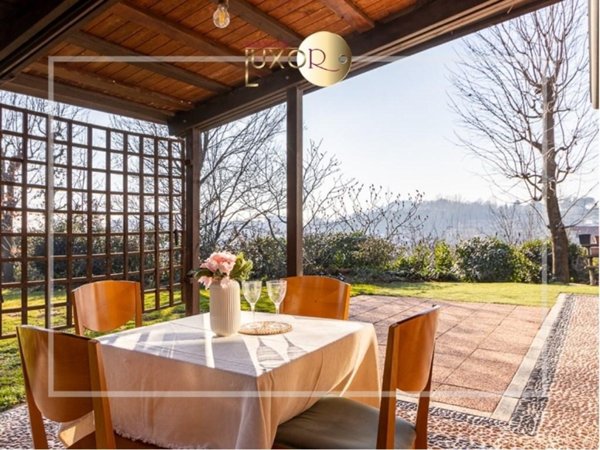 casa indipendente in vendita a Sirtori