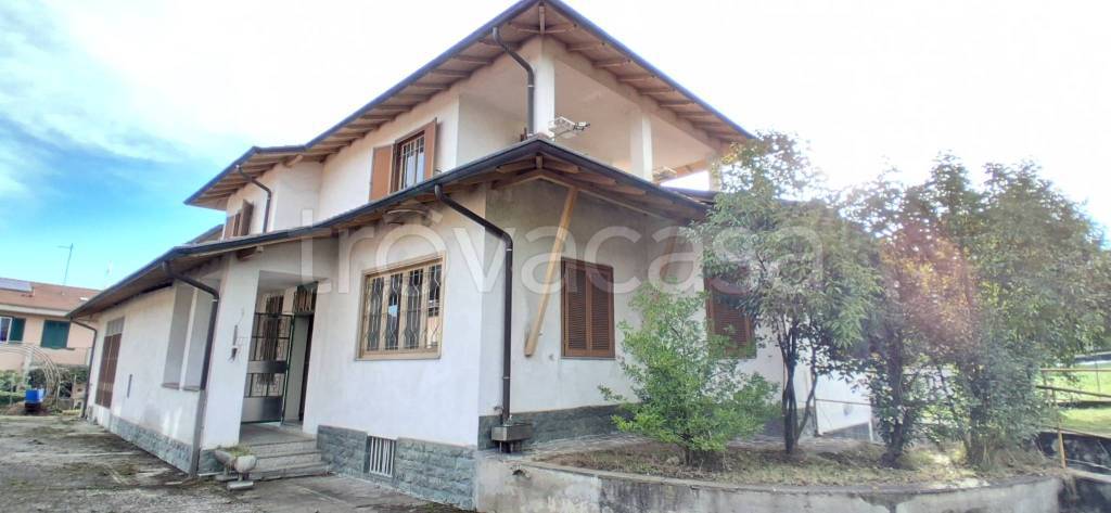 casa indipendente in vendita a Sirtori