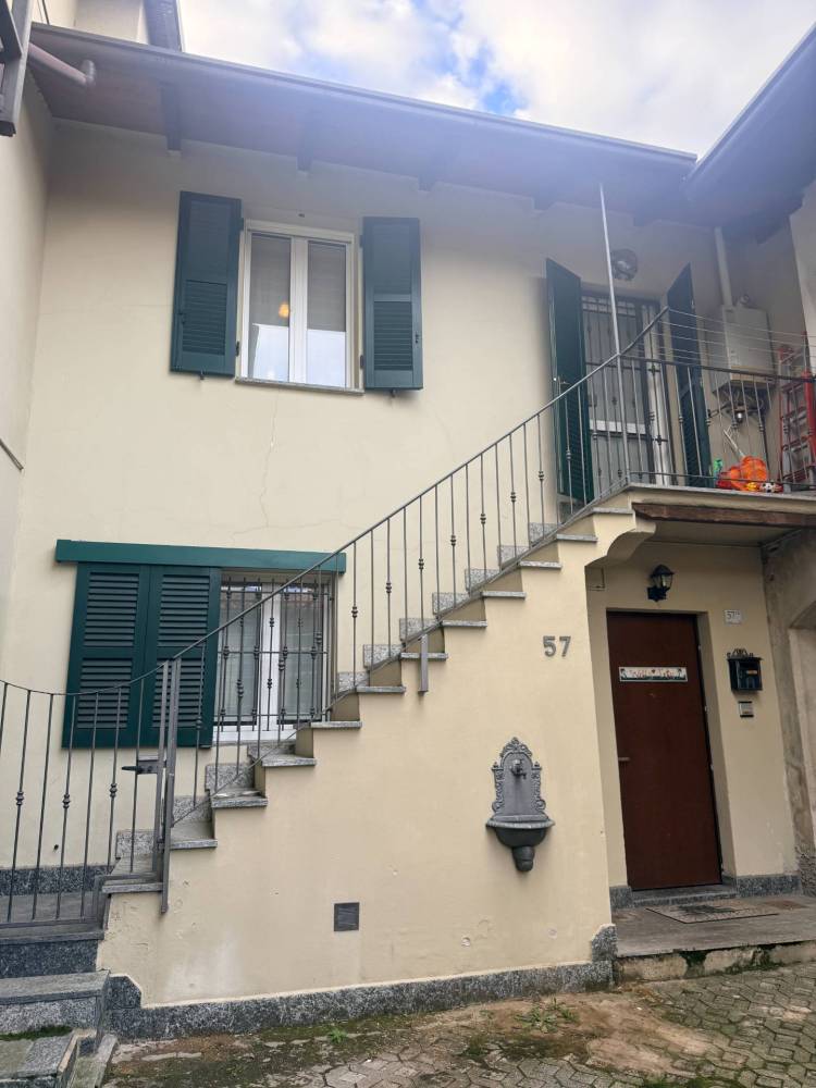 casa indipendente in vendita a Sirtori in zona Bevera di Sirtori