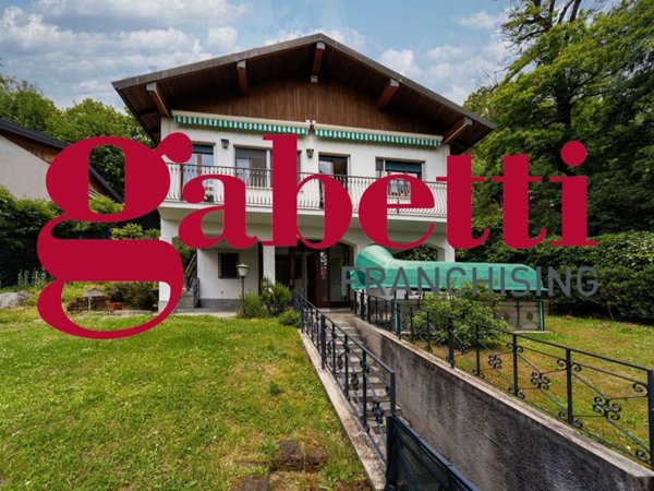 casa indipendente in vendita a Sirtori