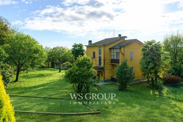 casa indipendente in vendita a Sirtori