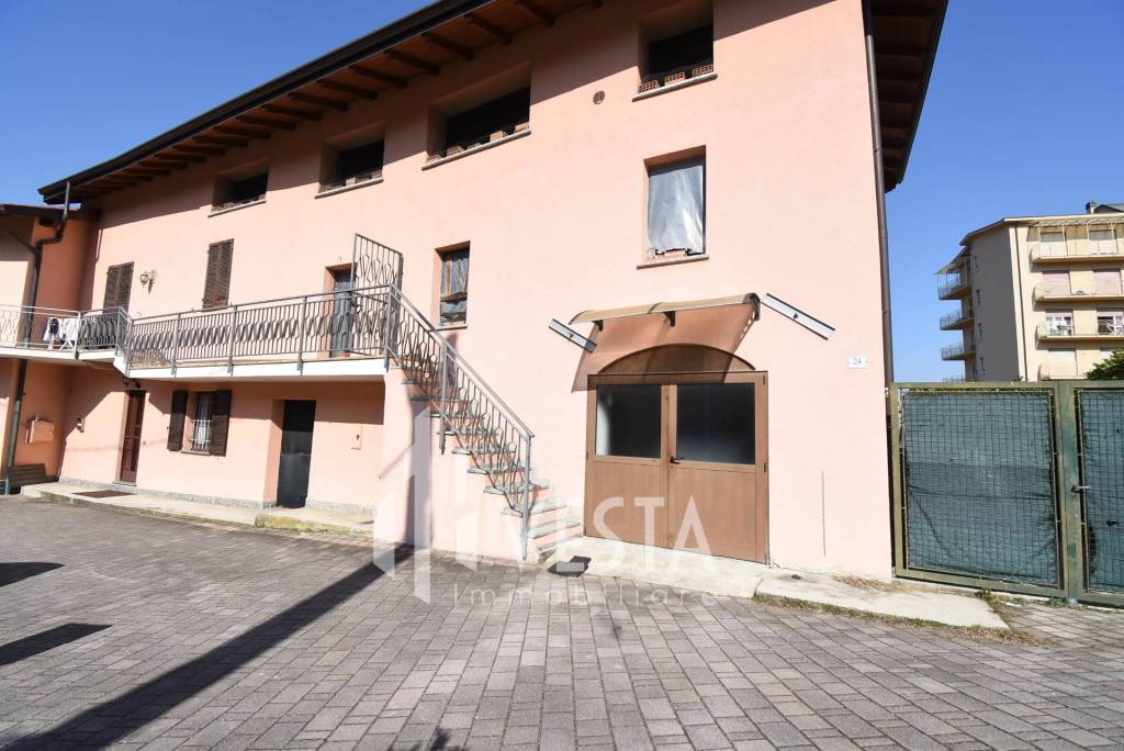 appartamento in vendita a Sirtori in zona Bevera di Sirtori