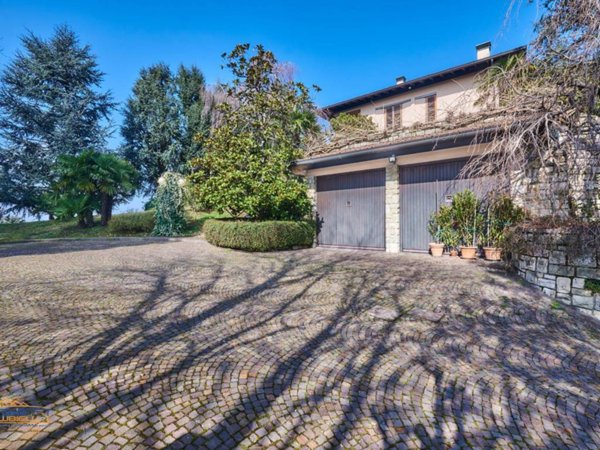 casa indipendente in vendita a Sirtori