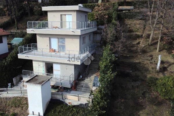 casa indipendente in vendita a Sirtori