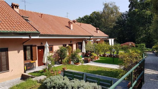 casa indipendente in vendita a Sirtori