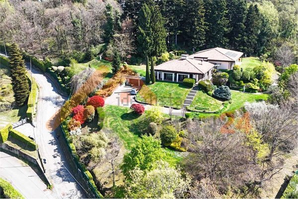 casa indipendente in vendita a Sirtori