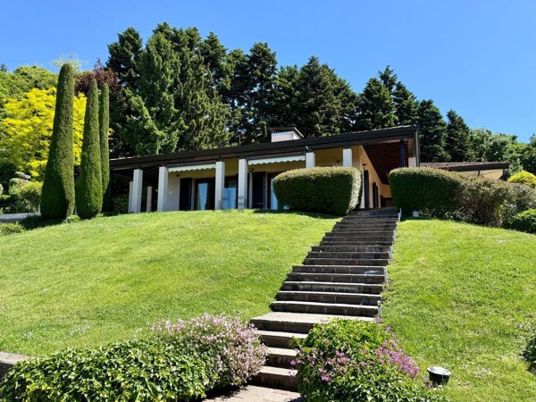 casa indipendente in vendita a Sirtori