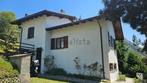 casa indipendente in vendita a Sueglio