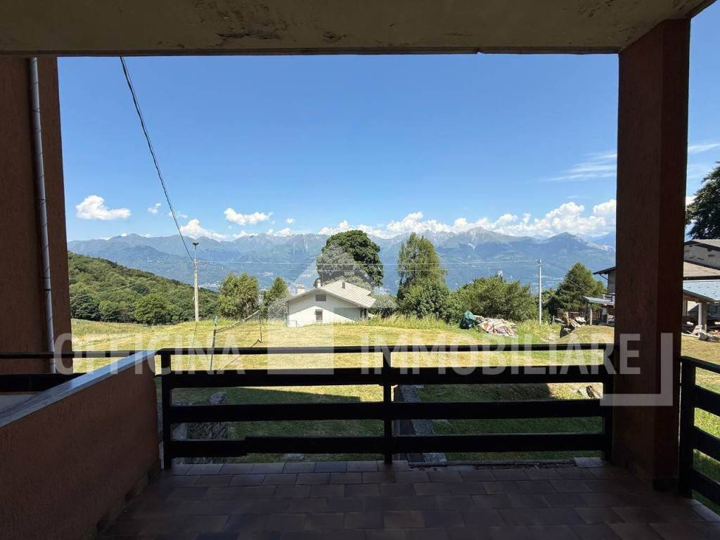 appartamento in vendita a Sueglio