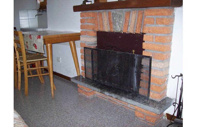 casa indipendente in vendita a Sueglio