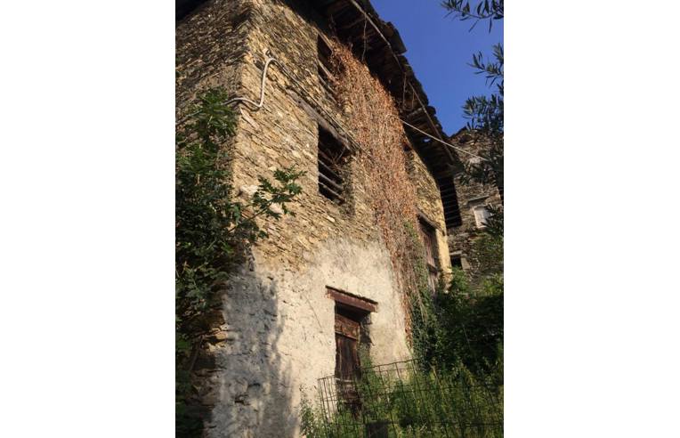 casa indipendente in vendita a Sueglio