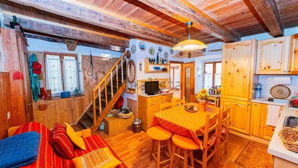 appartamento in vendita a Sueglio