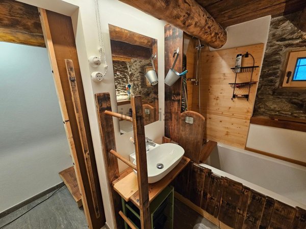 appartamento in vendita a Sueglio