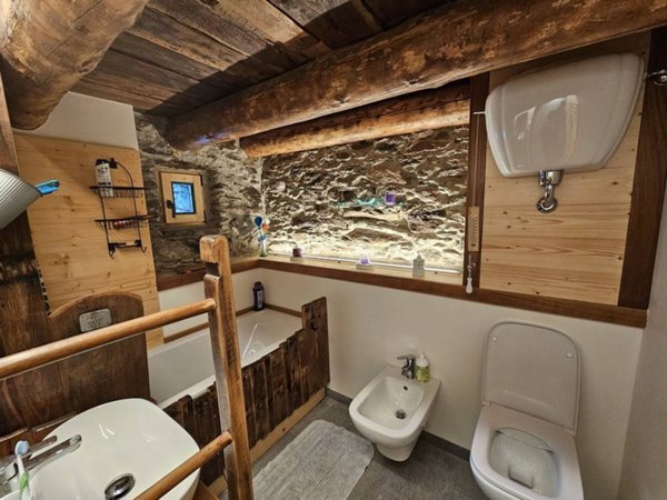 casa indipendente in vendita a Sueglio