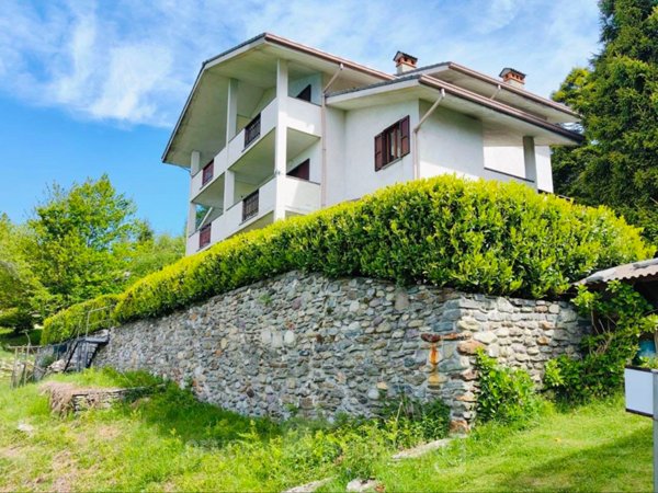 casa indipendente in vendita a Sueglio