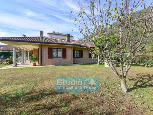 casa indipendente in vendita a Suello in zona Borima