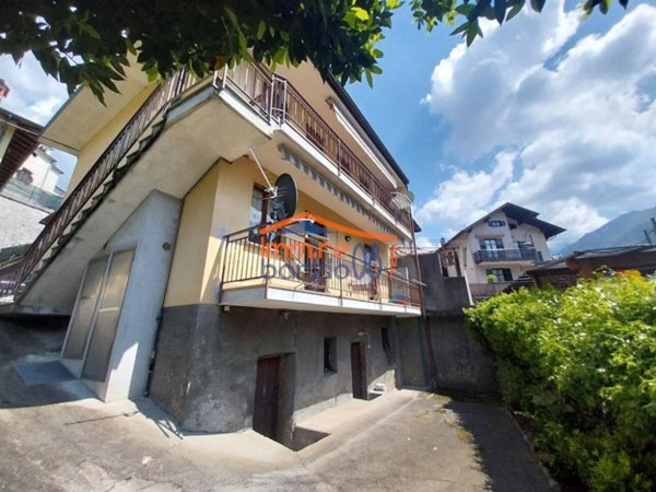appartamento in vendita a Taceno