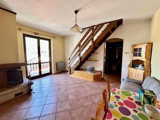 appartamento in vendita a Taceno