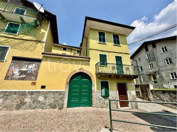 appartamento in vendita a Taceno