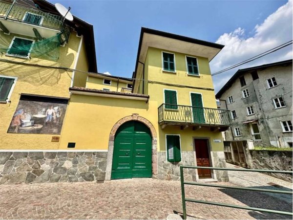 appartamento in vendita a Taceno