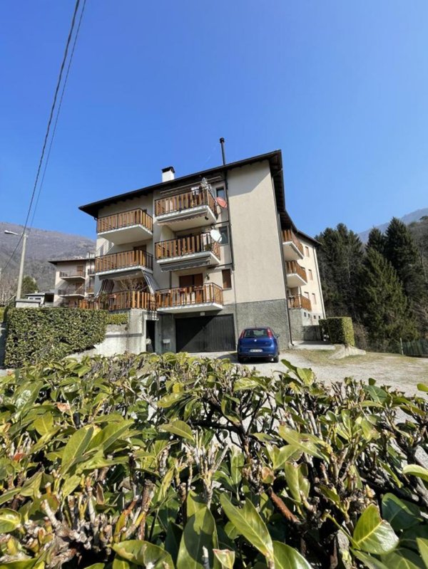 appartamento in vendita a Taceno