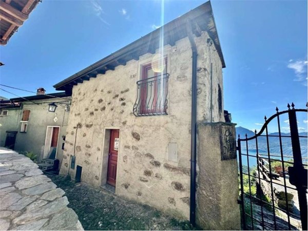 appartamento in vendita a Taceno