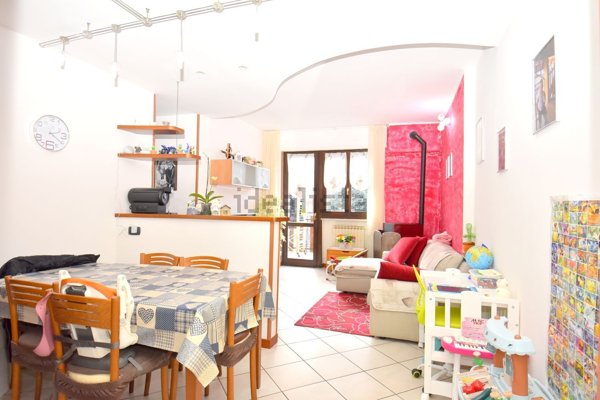 appartamento in vendita a Taceno