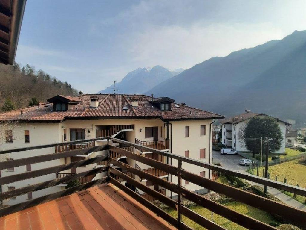 appartamento in vendita a Taceno